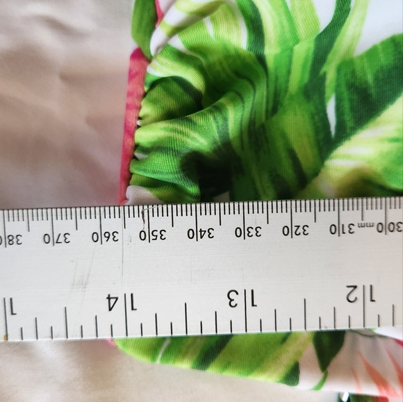 Jantzen Classic One Piece Palm Pattern Green&Pink Swim Suit Size 12. - Picture 11 of 11